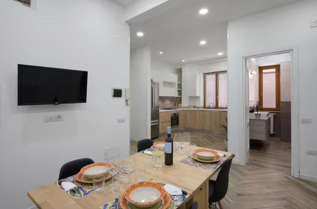 شقة Salifornia Casa Vacanze ساليرنو المظهر الخارجي الصورة